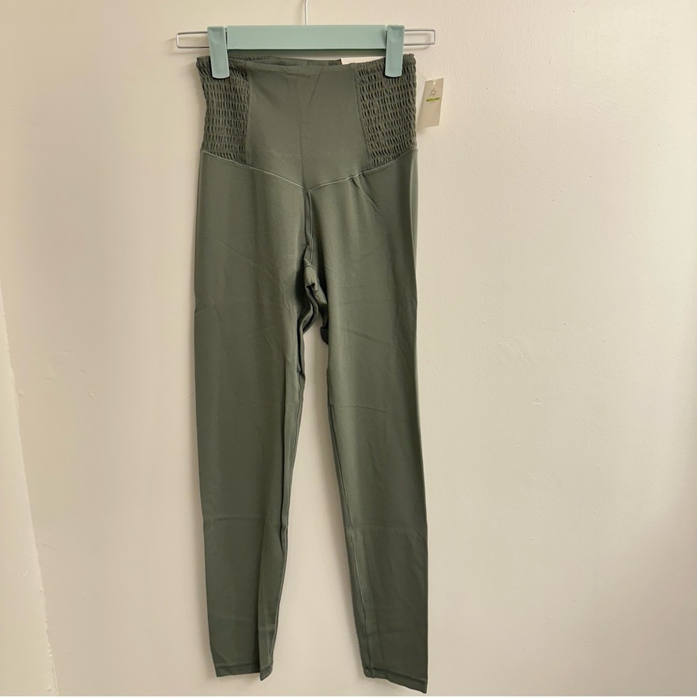 OFFLINE By Aerie Real Me Smocked Leggings Sz S Olive - Picture 4 of 9